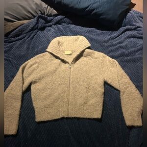 Aritzia wool cropped zip up sweater